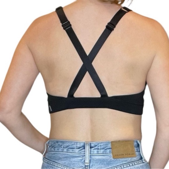 🕶️Kit and Ace Sexy Mesh Sports bra 👟 - Picture 5 of 5